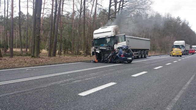 Wypadek na krajowej 46 pomiędzy Dąbrową a Prądami.