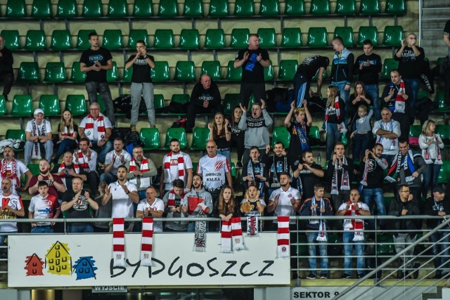 W hali Immobile Łuczniczka zespół ŁKS też mógł liczyć na głośny doping fanów. Siatkarki z Łodzi triumfowały nad Brdą 3:0