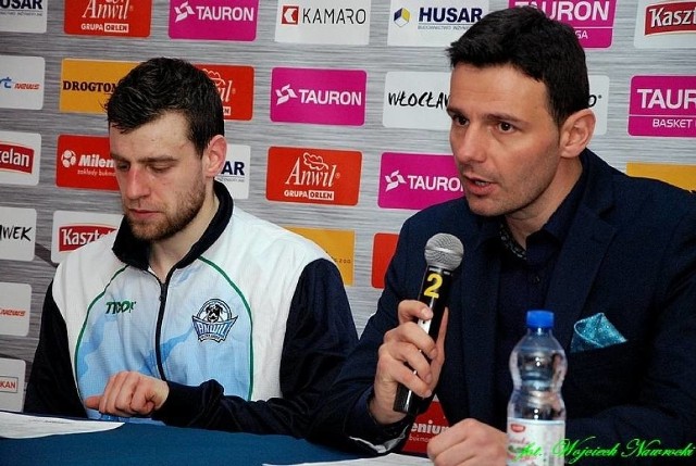 Trener Igor Milicić i Kamil Łaczyński