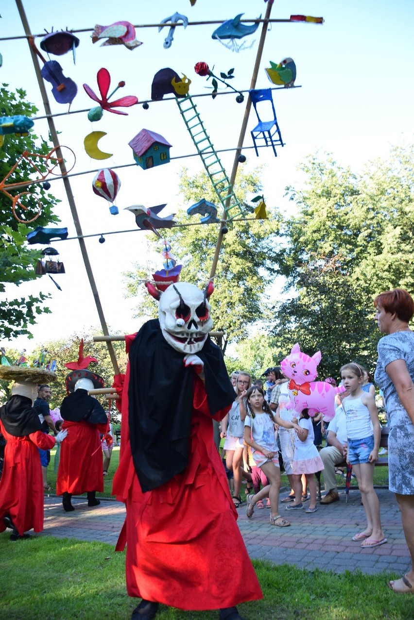 Bielsk Podlaski. Park Królowej Heleny. IX Festiwal Teatralny...