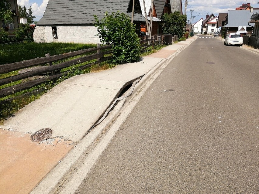 Czarny Dunajec. Chodnik pofalował się od gorąca [ZDJĘCIA]