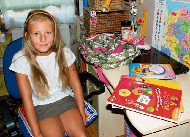 9-letnia Karolina Zawiła z Zakopanego idzie do trzeciej klasy szkoły podstawowej. Ma już komplet książek i przyborów do szkoły. Część z zeszłego roku. Jej rodzice wydali w sumie 450 zł