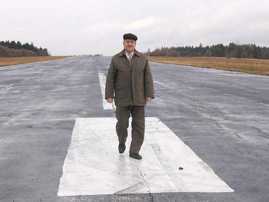 Jerzy Góralewicz często odwiedza Krajną. Nie może się doczekać budowy portu lotniczego i pracy dla mieszkańców gminy.