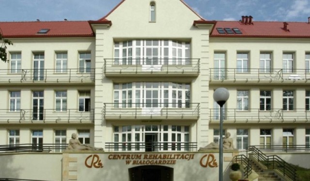 Dzierżawca szpitala w Białogardzie oświadczył, że szpital skompletował niezbędny i wymagany przepisami personel medyczny i zwraca się o odwieszenie obowiązującej umowy.