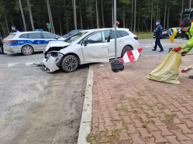 Kraksa dwóch aut w Daleszycach.