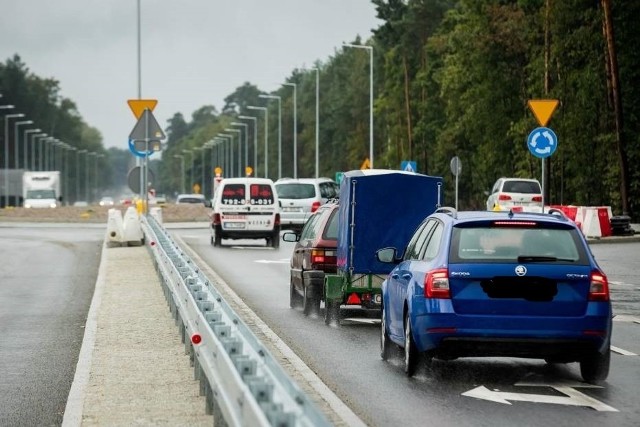 Rondo w Białych Błotach przysparza pracy policji