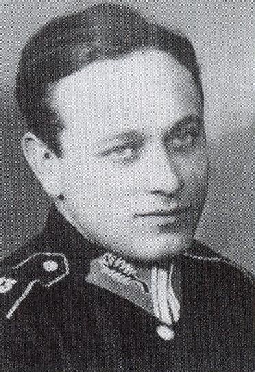 Piotr Szewczyk przed wybuchem wojny był aspirantem Policji...