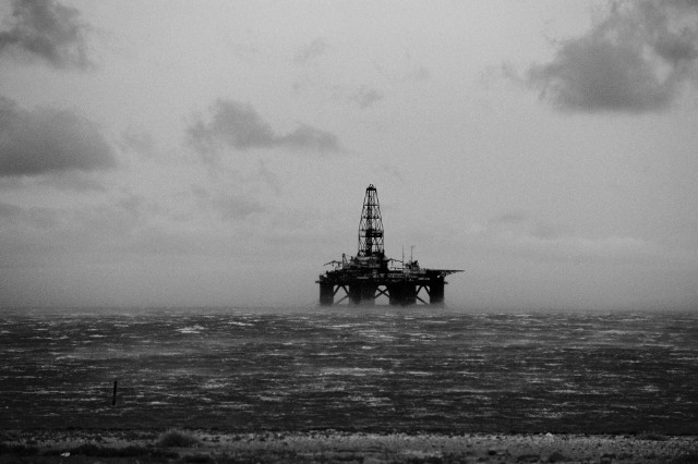 Przez wiele lat nikt nie będzie na tyle odważny, by zaryzykować wydobycie ropy spod dna morza za pomocą platform