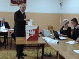 Radny Leszczyński wrócił do pracy w urzędzie gminy w Mogilnie