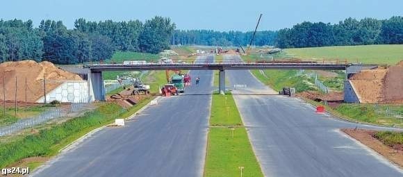 Projektowa prędkość na S-3 wynosi 110 km/h ale niewykluczone, że będzie to 120 km/h.