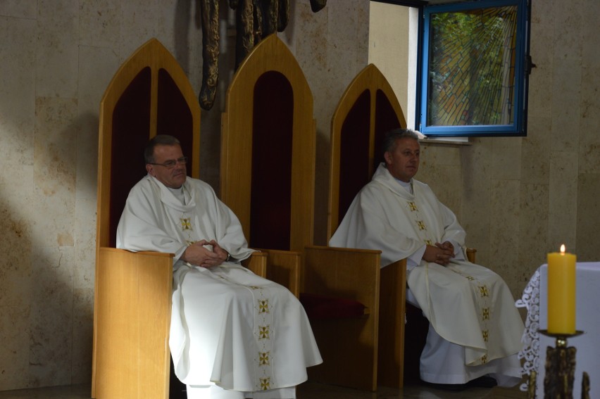 Na spotkanie w kościele seminaryjnym i auli Wydziału...