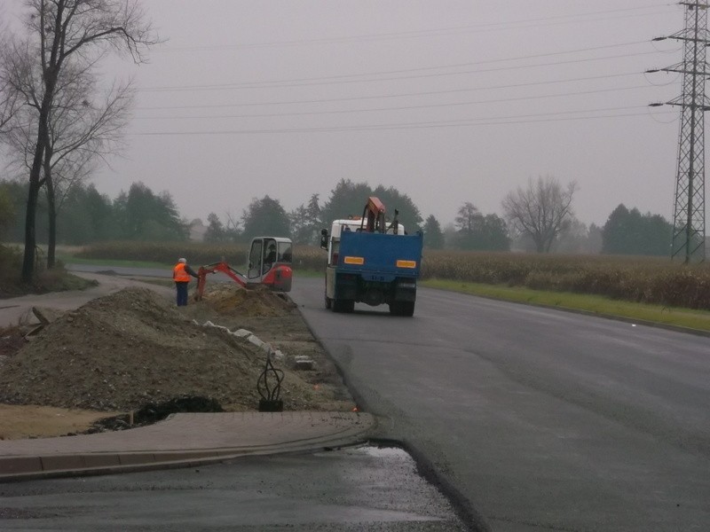 Wschodnia obwodnica z Siechnic do Żernik Wr. prawie gotowa. Kiedy otwarcie? (ZDJĘCIA)