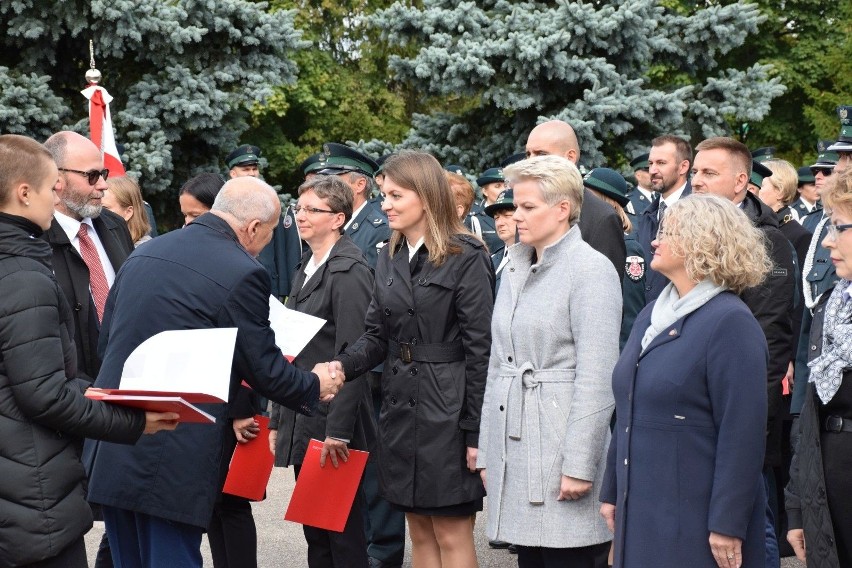 Awanse i odznaczenia w podlaskiej KAS. Regionalne uroczystości z okazji Dnia Krajowej Administracji Skarbowej [ZDJĘCIA]