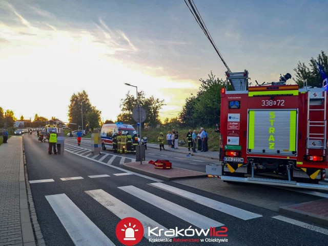 Wypadek w Czajowicach - potrącenie pieszych na DK 94