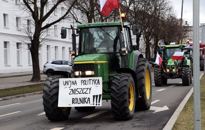 Protest rolników z powiatu grudziądzkiego. Kilkaset...