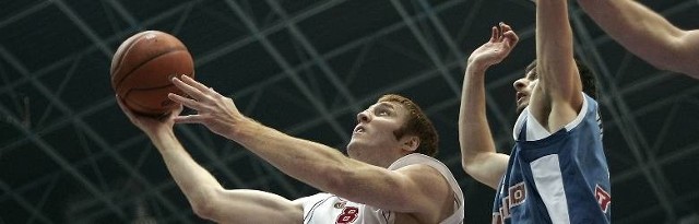 Śląsk i PGE Turów poznały dziś rywali w Pucharze FIBA Europe. Na zdjęciu Radosław Hyży, podczas meczu Śląska z BC Kalev w 2008 r. To był ostatni rok, kiedy wrocławianie zaprezentowali się na arenie międzynarodowej