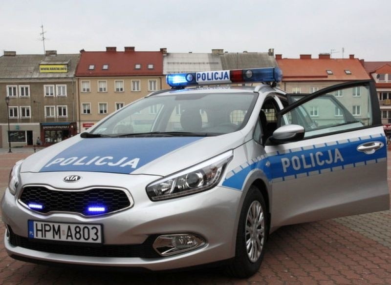 Plac Stary Rynek: Policja ma nowy radiowóz (zdjęcia)
