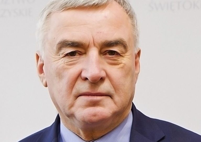 Marszałek Andrzej Bętkowski prowadził w sobotę w głosowaniu