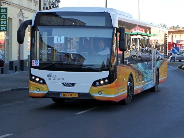 Biletomaty jeżdżą na razie w czterech autobusach rzeszowskiego MPK.