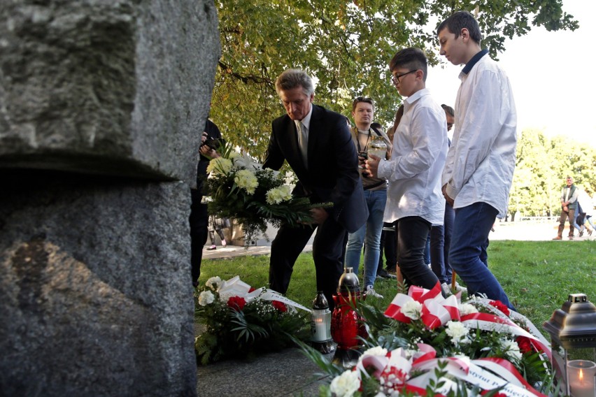 82. rocznica bombardowania Lublina. Większość ofiar śmiertelnych stanowili cywile. Zobacz zdjęcia z obchodów 