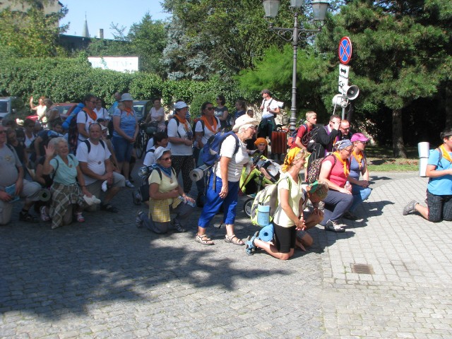 Opolska Pielgrzymka na Jasną Górę dotarła do Zawadzkiego.