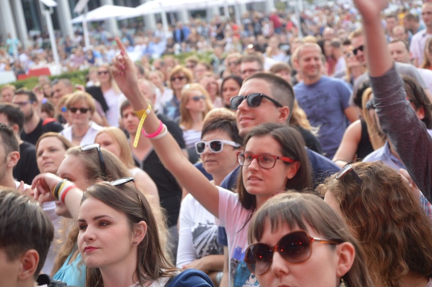 Męskie granie 2015 we Wrocławiu. Kilka tysięcy osób na Pergoli (MNÓSTWO ZDJĘĆ)