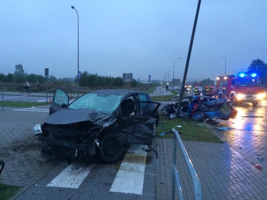Wypadek w Radomiu. Zderzenie dwóch aut na ulicy Mieszka I na osiedlu Michałów