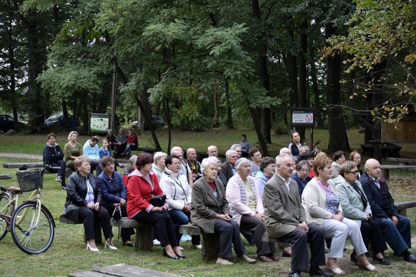 W Dretyniu odbył się sołecki festyn dożynkowy. Na początku...