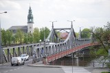 Krosno Odrzańskie. Uwaga! Ruszyły remonty, mogą być utrudnienia. Jak przebiegają prace na placu Św. Jadwigi i ulicy Chrobrego?