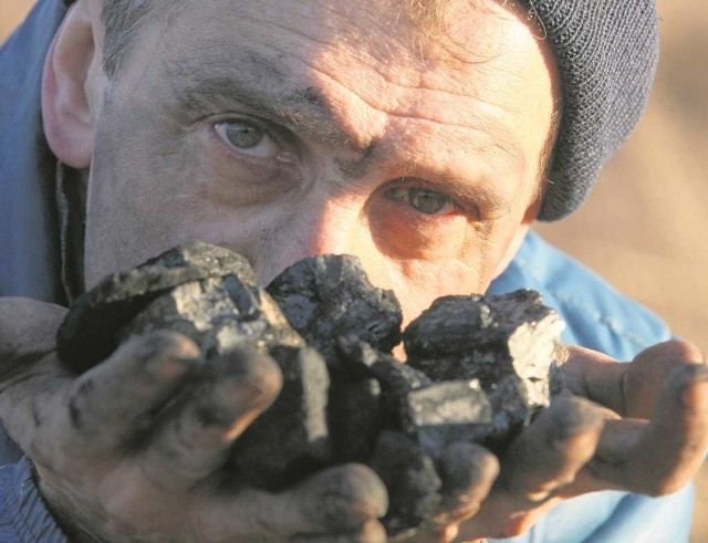 Trzymana za gardło przez górników Polska ma wyjątkowo oryginalny pomysł na przyszłość. Węgiel, węgiel, węgiel