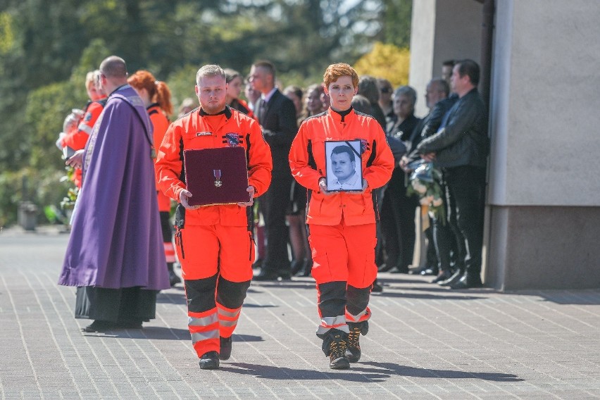 42-letni Artur Urbaniak, ratownik, który zginął w tragicznym...