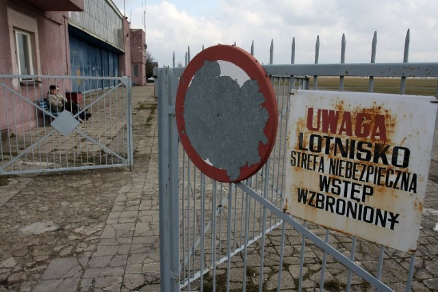 Lotnisko Krywlany w Białymstoku może dostać mniej pieniędzy na budowę pasa startowego