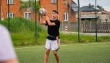 Rugby tag – idealny sport dla dzieci. Przekonaj się, jak wyglądają zajęcia! Przykład Szkoły Podstawowej im. Polskich Noblistów w Kłoczewie