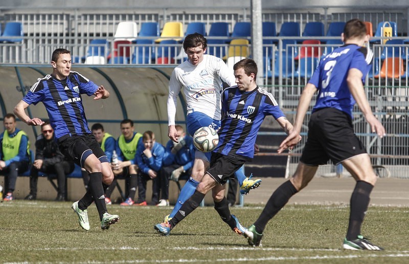 Stal Rzeszów pokonała na własnym stadionie JKS Jarosław 5:0.