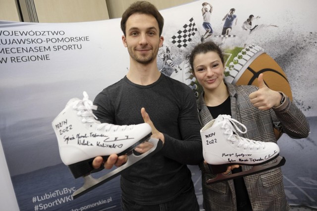 Toruńscy olimpijczycy, łyżwiarze figurowi Natalia Kaliszek i Maksym Spodyriew, do Pekinu jeszcze nie polecieli