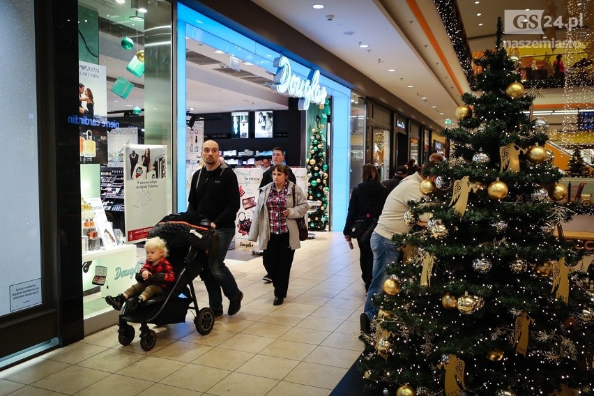 Black Friday w Szczecinie. Tłumy ludzi w galeriach handlowych