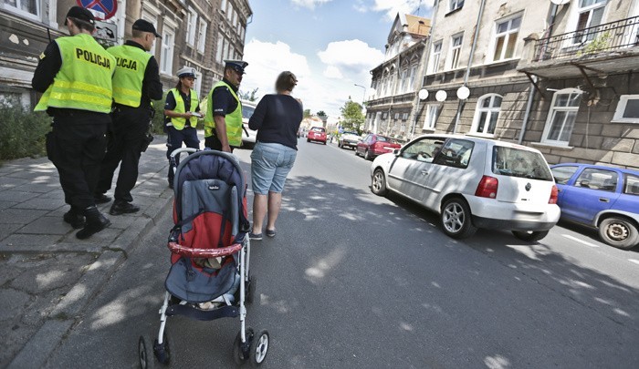 Kobieta z dzieckiem w wózku została potrącona w czwartek, 7...