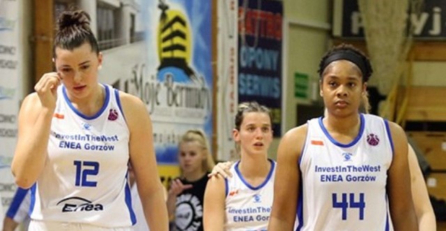 Kseniia Tikhonenko (nr 12) i Courtney Hurt (44) miny mają adekwatne do gry i wyniku