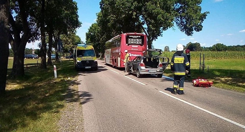 Wypadek w drodze na Mazury. Są ranni. W Wachu droga zablokowana. 26.07.2020. Zdjęcia