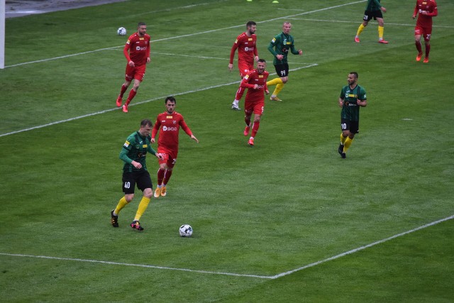 Okazałe zwycięstwo GKS-u Jastrzębie nad Odrą Opole (3:0) z trybun oglądał Jarosław Skrobacz.