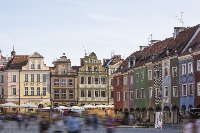 Czym zajmują się mieszkanki Poznania i jakie mają zainteresowania? W setną rocznicę uzyskania przez Polki praw wyborczych, Urząd Miasta Poznania zlecił badanie potrzeb i satysfakcji poznanianek. Powstały dokument „Diagnoza potencjału rozwojowego kobiet” zawiera szereg pytań, zmierzających do określenia kim są i czego pragną mieszkanki miasta. Sprawdź wyniki! ---> 