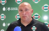 PKO Ekstraklasa. Radomiak Radom szykuje się do wyjazdu na mecz ze Stalą Mielec. Maurides zrzuca kilogramy. Zobacz wideo