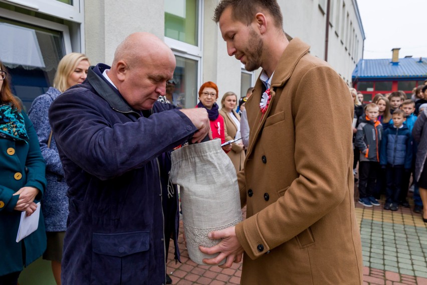 Turośń Kościelna. Kapsuła z życzeniami dla Polski ma być...