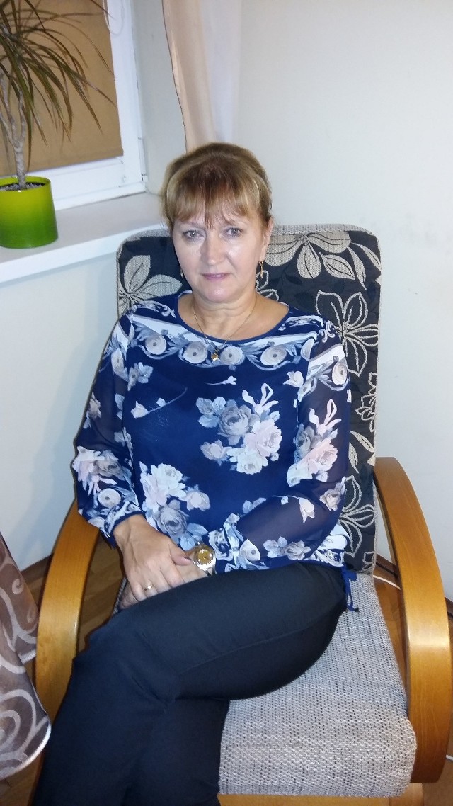 Ewa Ligman jest nauczycielką wychowania fizycznego w Gimnazjum nr 24 w Bydgoszczy, które obecnie wchodzi w skład Szkoły Podstawowej nr 37.