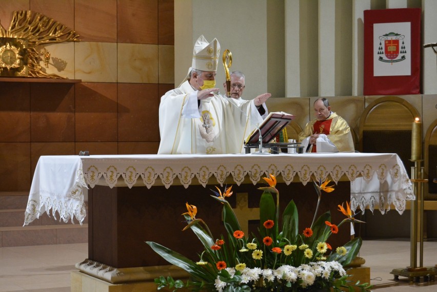 Msza święta w parafii świętego Józefa Oblubieńca w Kielcach i rozpoczęcie peregrynacji figury świętego Józefa [ZDJĘCIA]