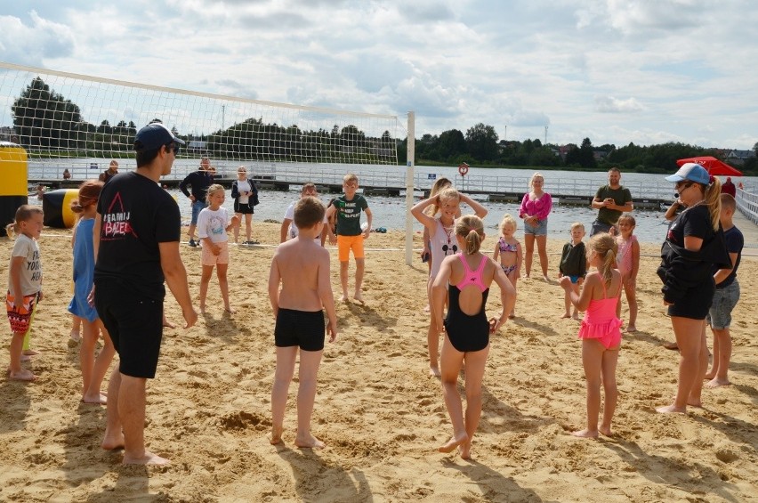 Kapitalnie Razem – wakacje animacje na plaży. Niedziela na plaży w Siemiatyczach