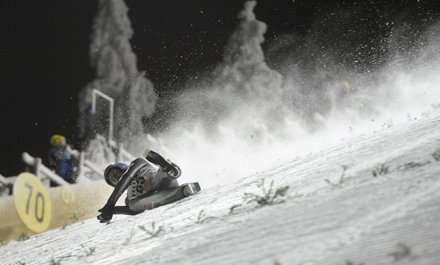 W 2014 r. niezwykle groźny upadek w Kuusamo zaliczył Andreas Wellinger