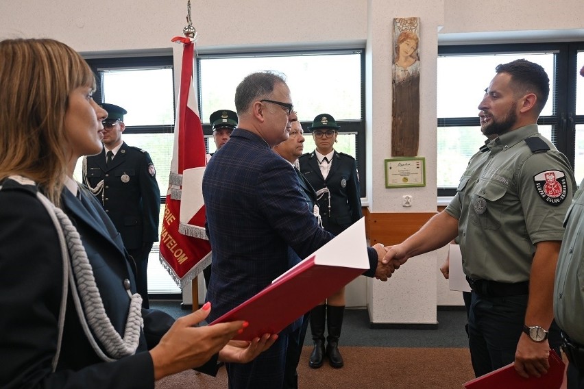 W Przemyślu ślubowanie złożyło siedmioro nowych...