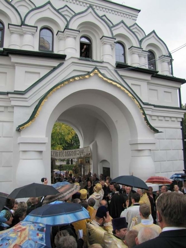 Rozbłyśnie cerkiew na prawosławnym cmentarzu w Sokółce