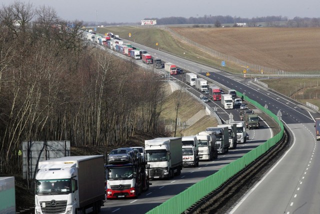 Nowoczesne systemy mają poprawić bezpieczeństwo na drogach.